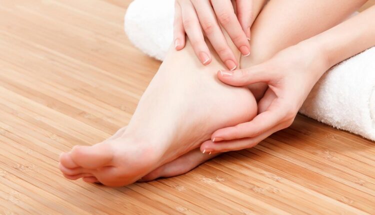 علاج تشقق القدمين