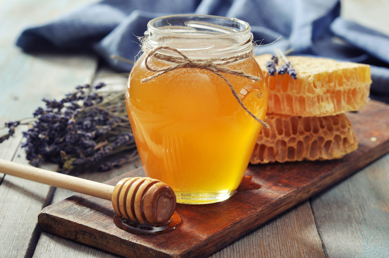 وصفات العناية بالبشرة بالعسل