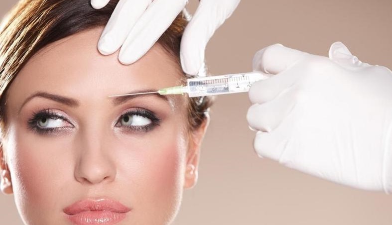 ما معنى كلمة Botox بالصور ؟ وما هي أهم الاستخدامات والآثار الجانبية  المحتملة؟