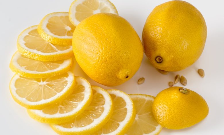 هل الليمون مسموح في الكيتو